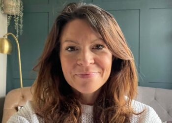 Kelly White, Natilik