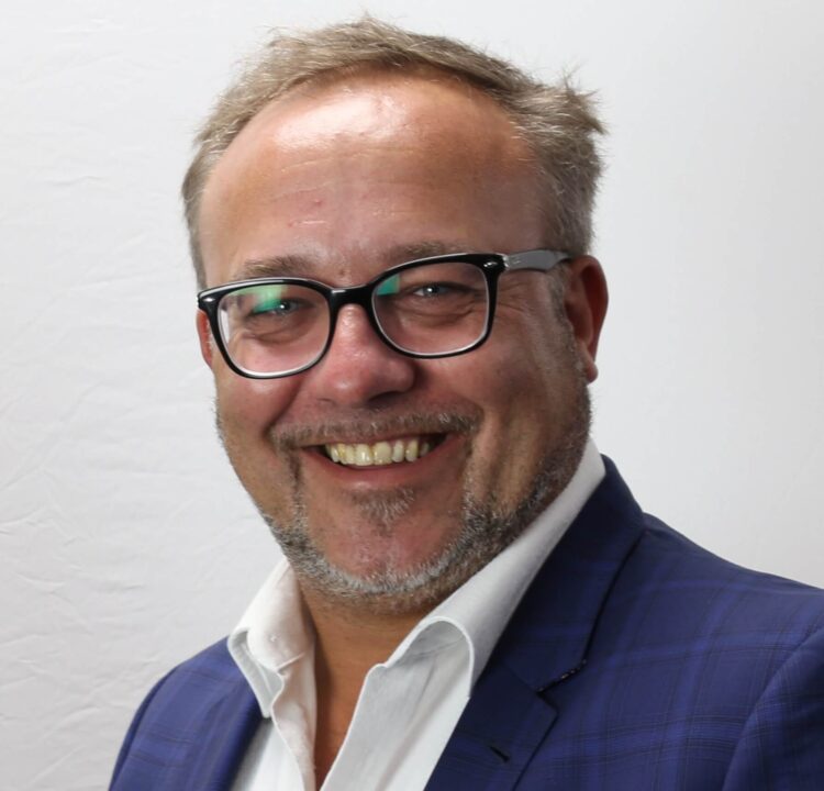 Jon Atherton, Ci Distribution