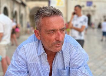 Toby Caton, Kompingo