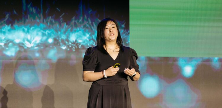 Sheena Wee, Canalys