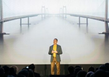 Steve Brazier, Canalys