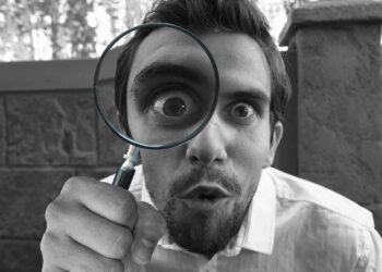 Magnifying glass - Pixabay