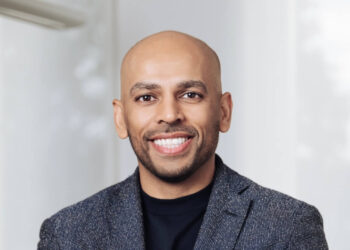 Vish Chhatralia, Exertis