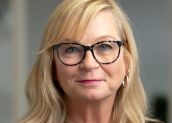 Angela Whitty, Ampito