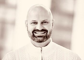 Marc Sumner, Robertson Sumner