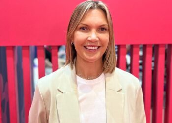 Lisa Roberts, Colition