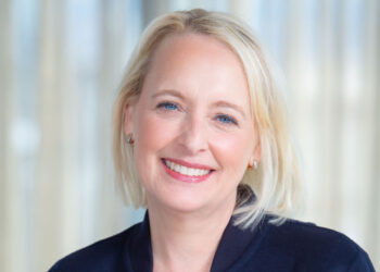 Julie Sweet, Accenture