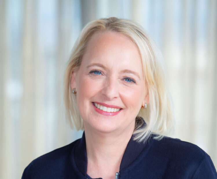 Julie Sweet, Accenture