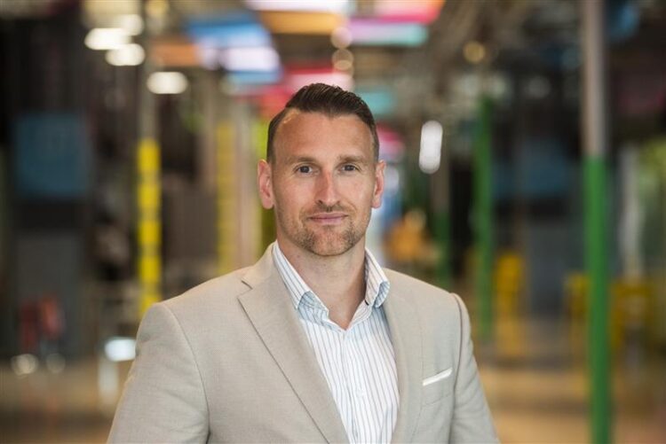 Oliver Spence, Cybaverse