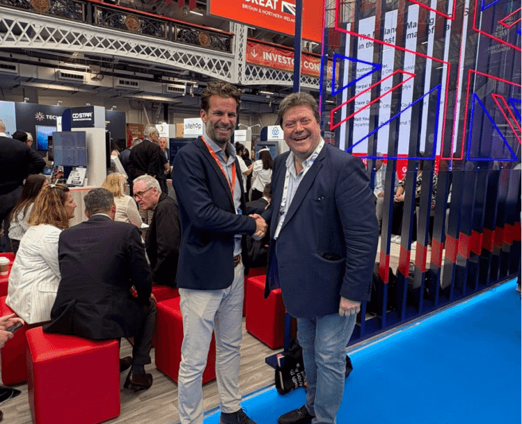 Alex Tatham with Joost de Kluijver, Closing the Loop