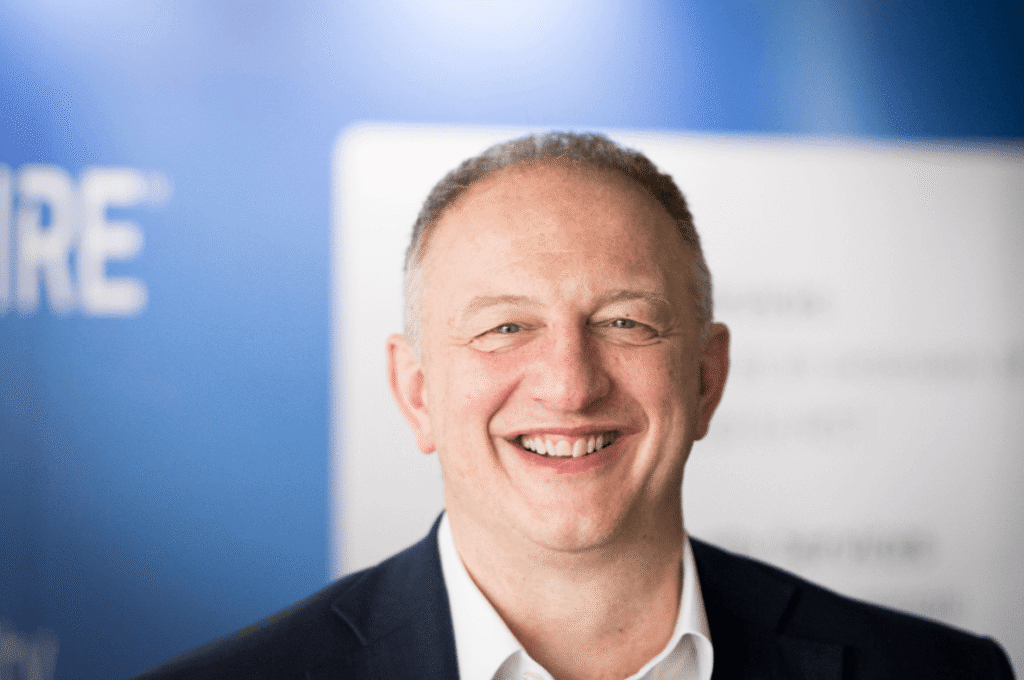 Ian Thomas, Sapphire