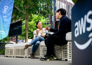 AWS - employees at Seattle HQ