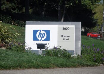 HP welcome sign By Coolcaesar, CC BY-SA 3.0, https://commons.wikimedia.org/w/index.php?curid=3379261