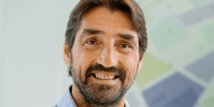 Dino Cooper, Viadex