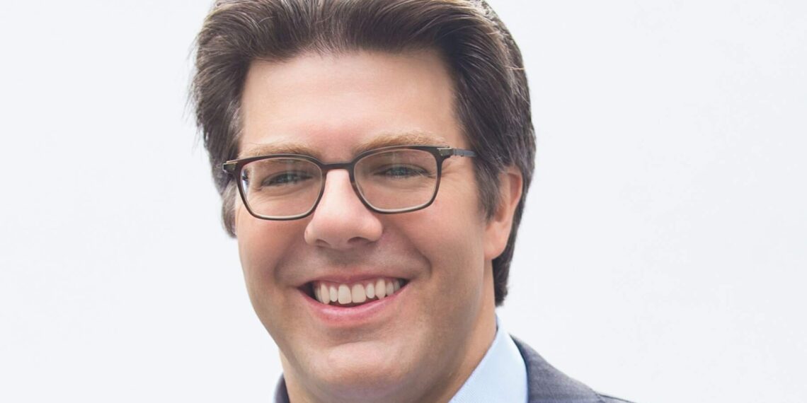 Jack Azagury, Insight