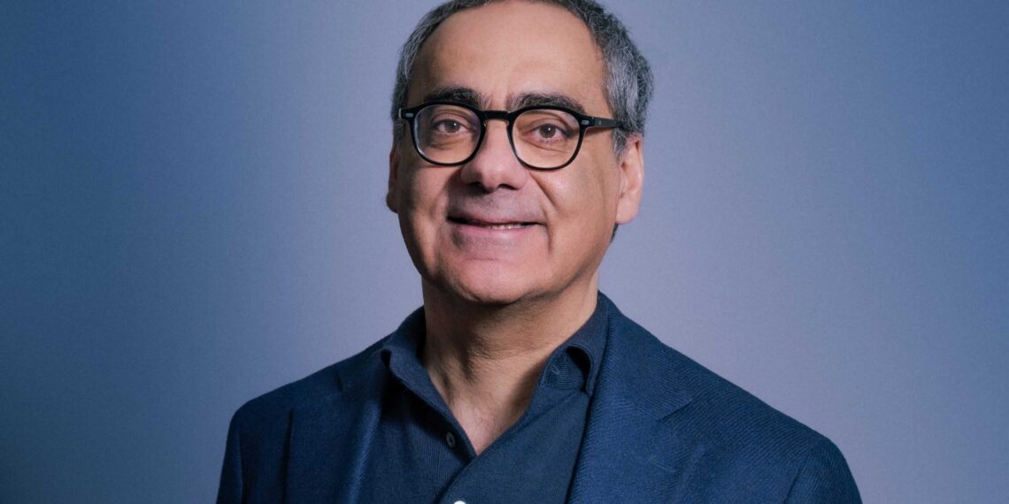 Robert Vassoyan, SCC