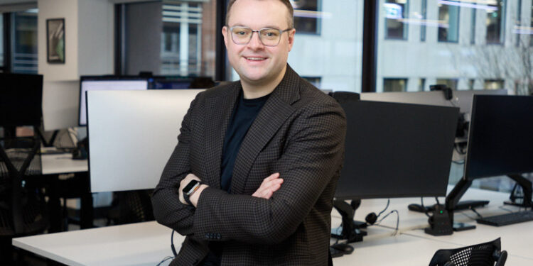 Tom Stephens, Techary