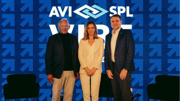 Julian Phillips, AVI-SPL, Iliana Gross-Buening, Deeply Human Innovation and John Bailey, AVI-SPL