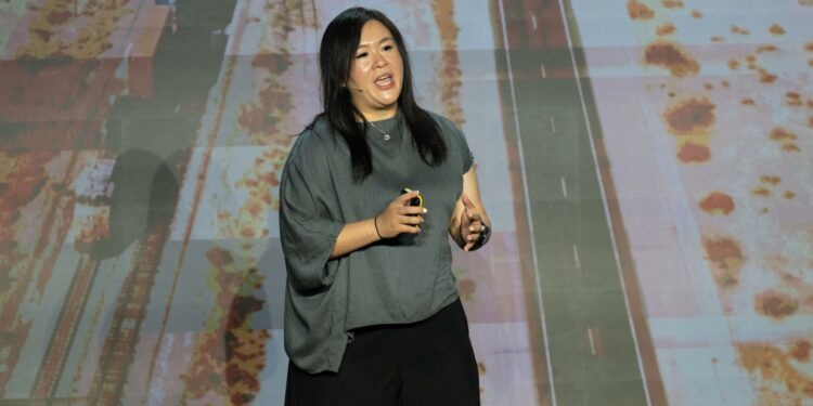 Sheena Wee, Omdia